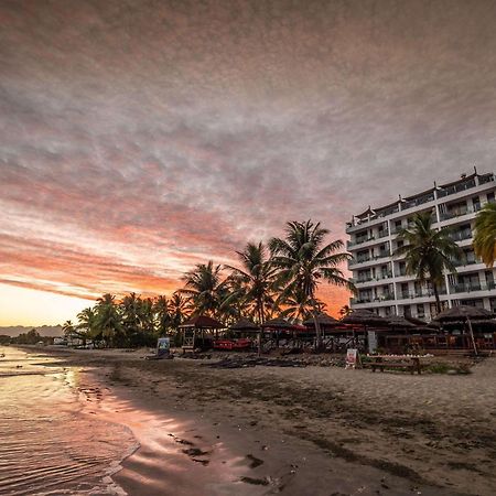 Ramada Suites By Wyndham Wailoaloa Beach Fiji Наді Екстер'єр фото