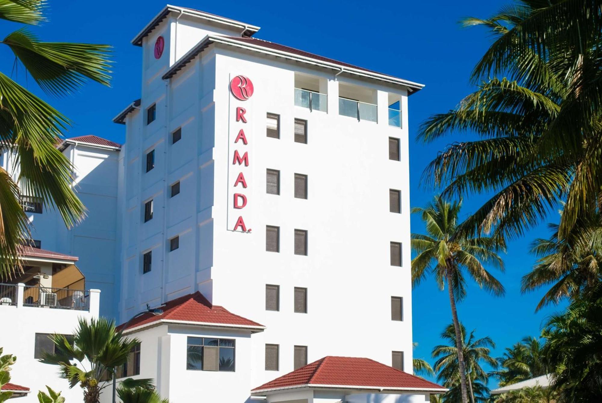 Ramada Suites By Wyndham Wailoaloa Beach Fiji Наді Екстер'єр фото